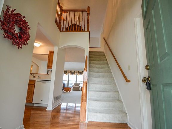3rd image of 5550 Burnhill Dr