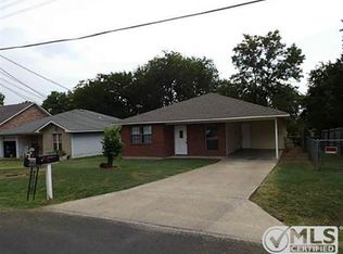 215 E Glenwood St, Mabank, TX 75147
