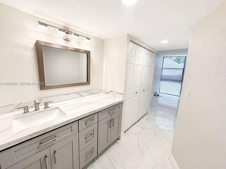 3301 N Country Club Dr #305 — Photo 6