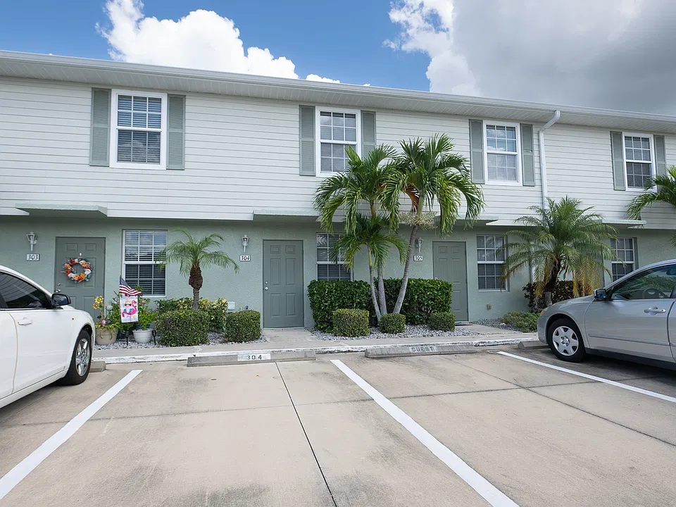 26376 Nadir Rd #304