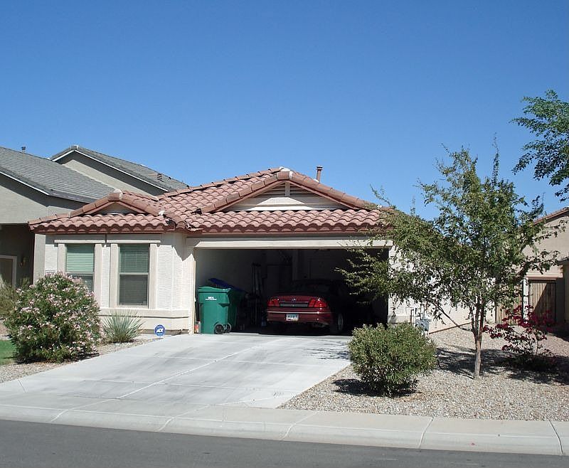 1st image of 41328 W Pryor Ln