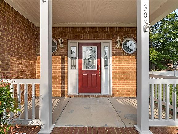 5th image of 303 Bexley Park Way