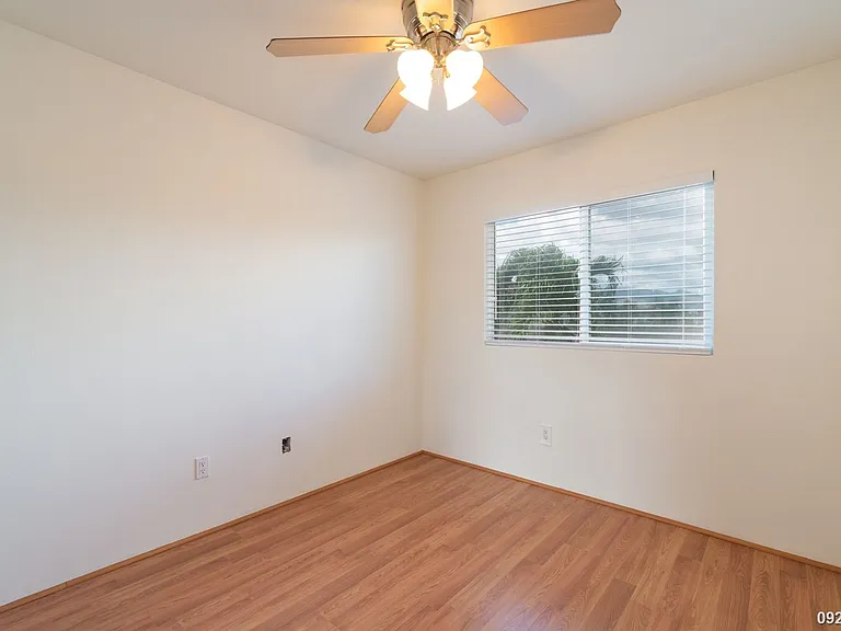 91-1011 Kaipalaoa St #404 — Photo 15