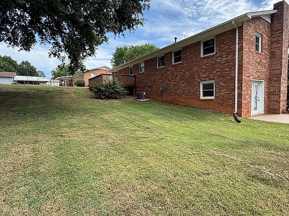 2nd image of 2629 Paula Dr