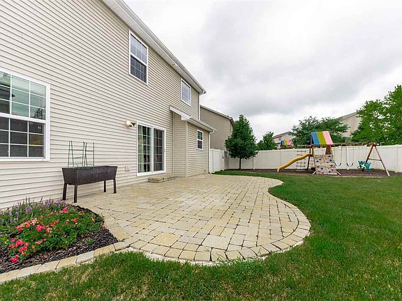 2nd image of 7006 N Ironwood Dr
