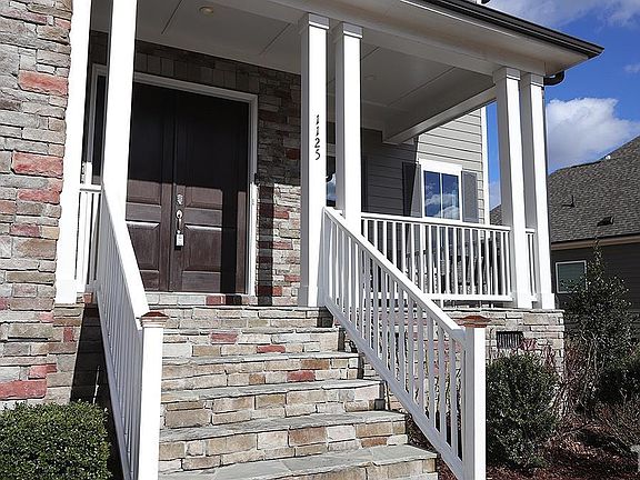 3rd image of 1125 Zagora Ln