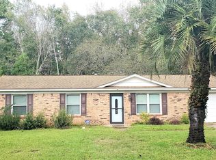 7662 Stonehaven Dr, North Charleston, SC 29420