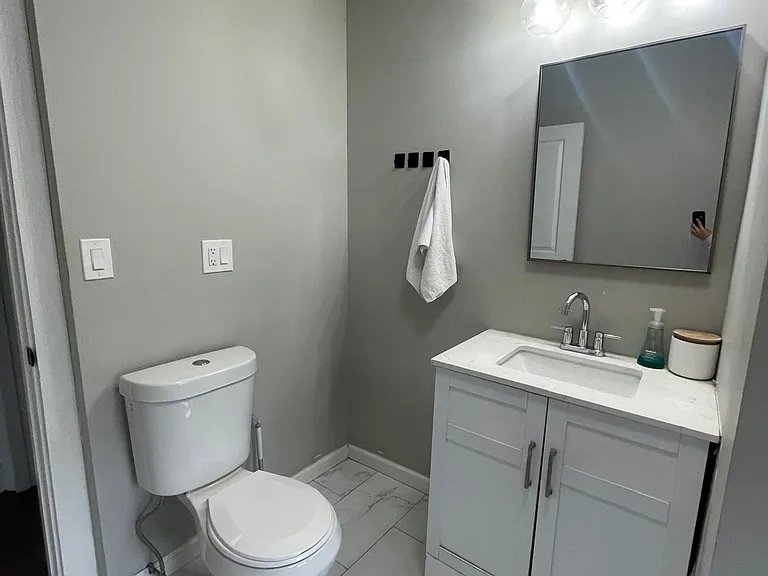 84 Munson St #2B — Photo 9