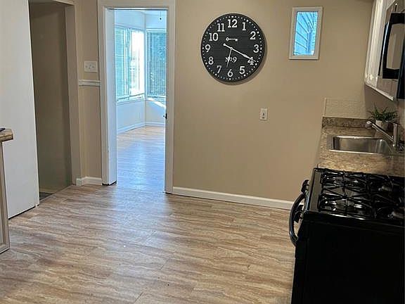 4th image of 4119 Cornus Dr