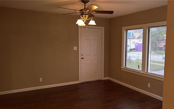 4th image of 2629 Frazier Ave