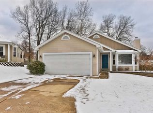 177 Autumn Chase Dr, O'Fallon, MO 63366