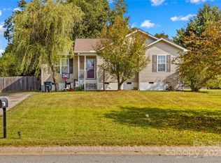 123 Garden St, Troutman, NC 28166