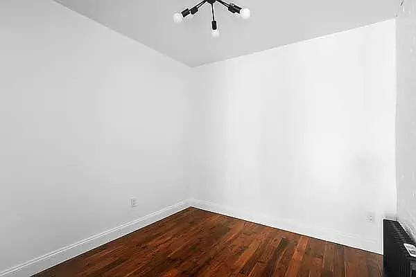 Rented by REAL New York | media 18