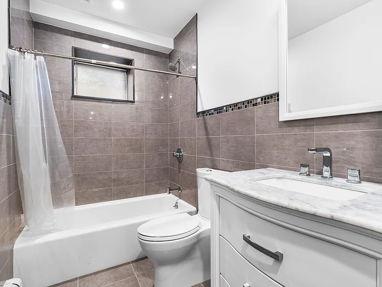 52 Glenwood Ave — Photo 27