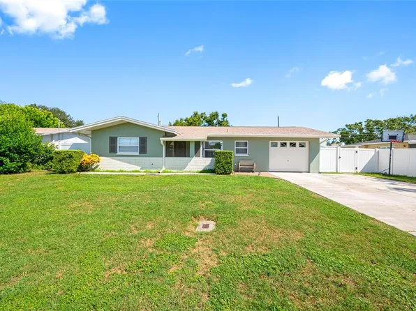 14095 Chamberlain Ave, Largo, FL 33774