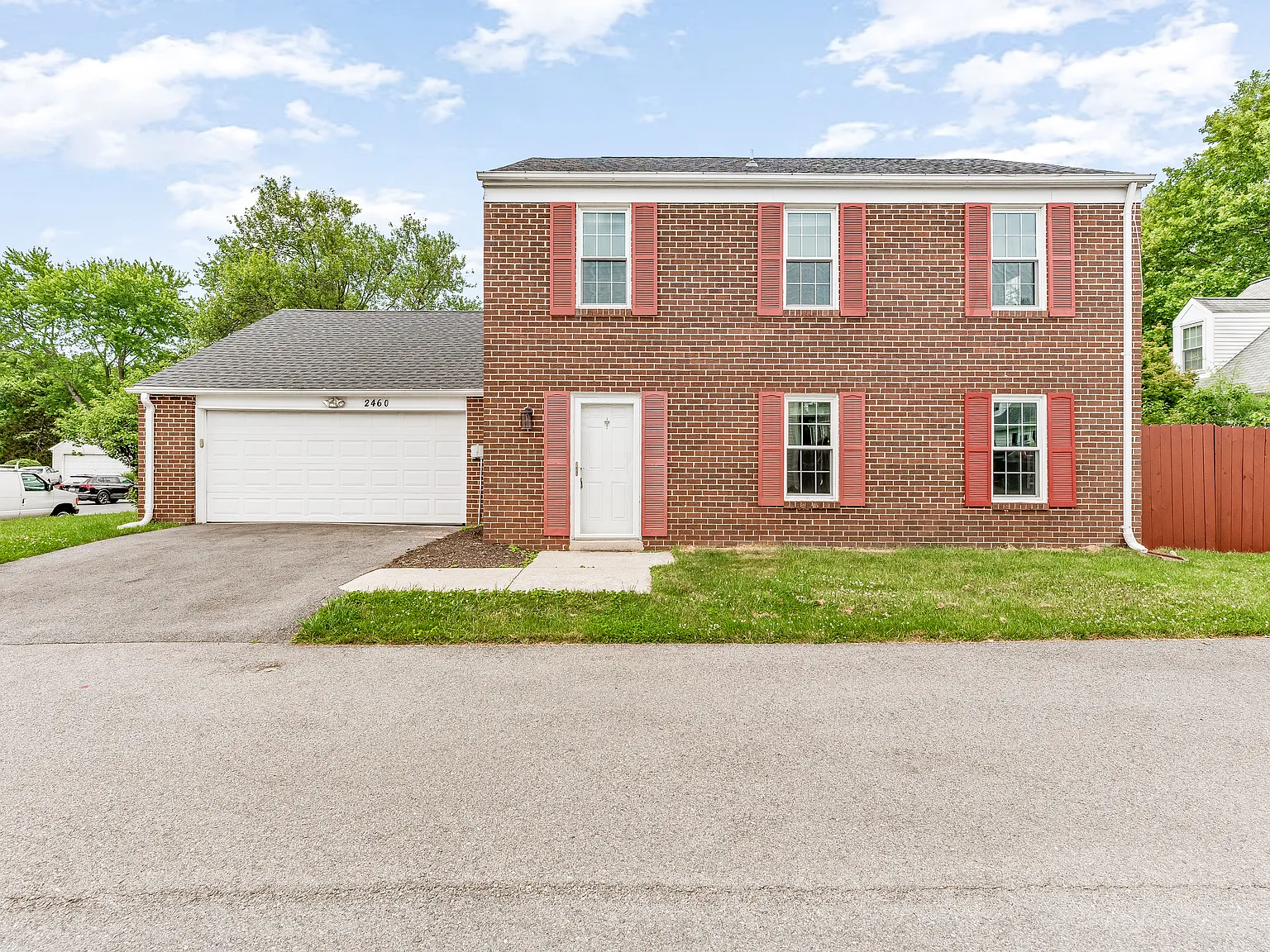 3 bed, 2.5 bath, 1840 sqft, $2,950 — Photo 2