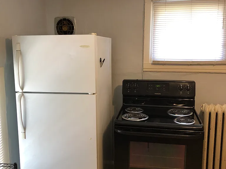 280 E King St #2 — Photo 6