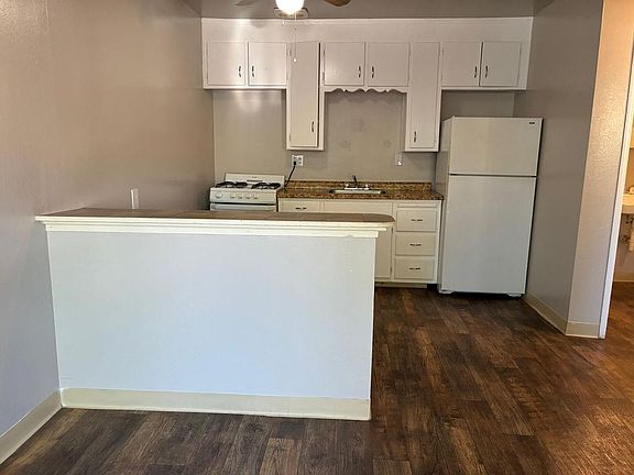 4th image of 2699 Darwin St #2066