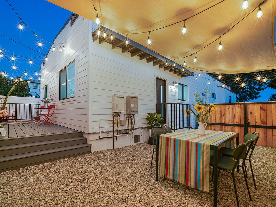 Private fully gated yard