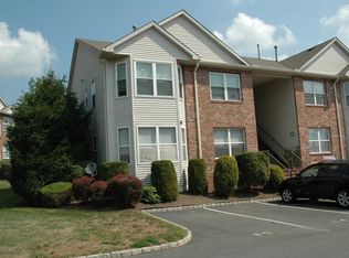 31 Millie Ln, East Hanover, NJ 07936