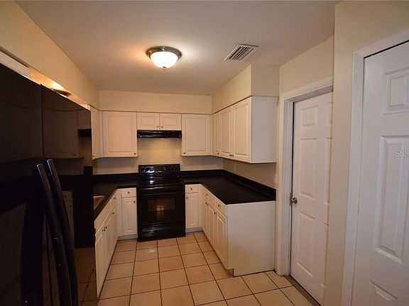 3rd image of 1003 Princess Gate Blvd