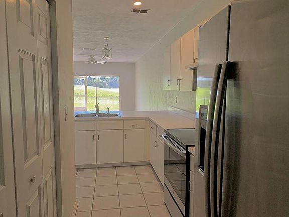 3rd image of 1802 Turnbull Lakes Dr