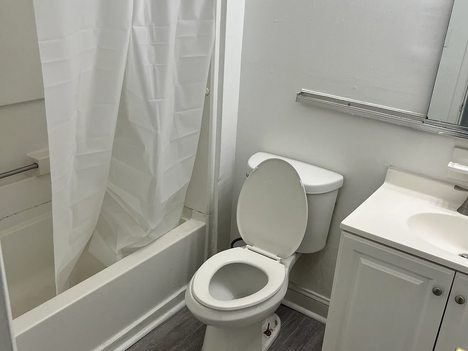1 bed, 750 sqft, $1,195 — Photo 4