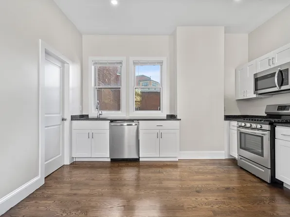 118 Dorchester St, Boston, MA