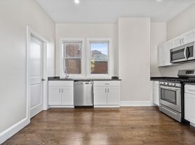 118 Dorchester St