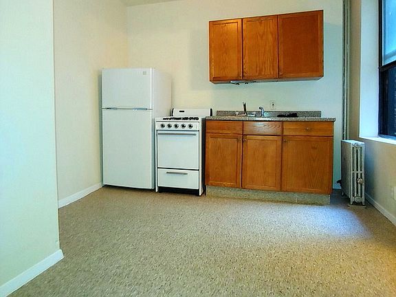 4th image of 180 E 101st St APT 3