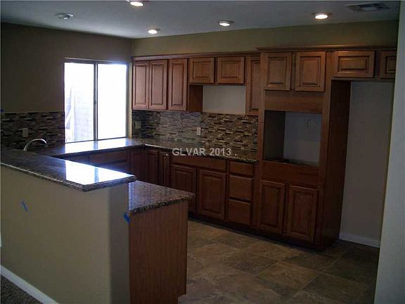 5th image of 1720 E Olympia Dr