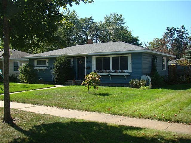 1st image of 1037 27th Ave N