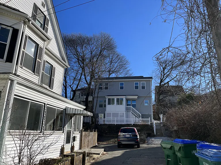 14 Bennett Pl #1 — Photo 9