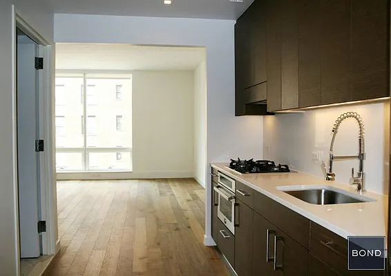 Rented by Bond New York | media 1