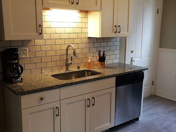 3rd image of 1832-34 N Warren Ave #7380930