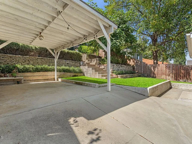 6224 Springvale Dr — Photo 15