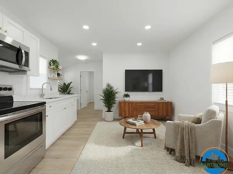 701 W Plaza Pl #B — Photo 1