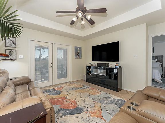 2nd image of 31 Augusta W
