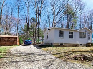 84 Helen Hwy, New Hartford, CT 06057
