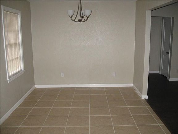 4th image of 801 Hoke Smith Dr