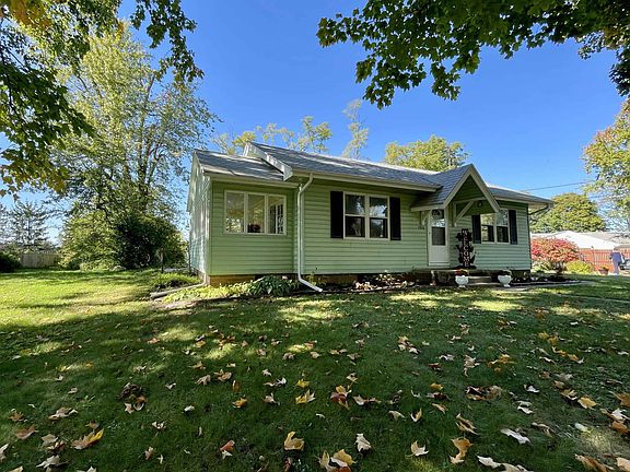 3rd image of 2816 Bellaire Dr