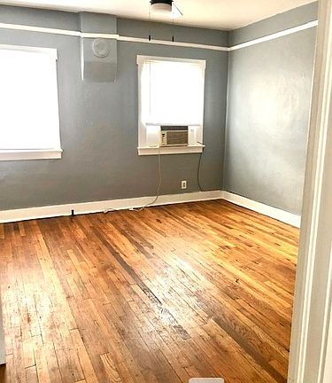 4th image of 1212 Randolph Dr APT 2