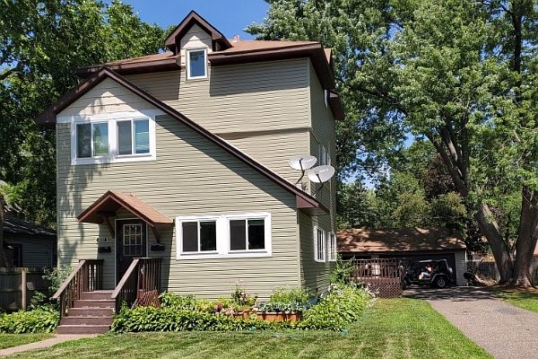 1st image of 1995 Eugene St #3