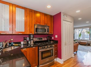 1345 W Fargo Ave APT 3W, Chicago, IL 60626