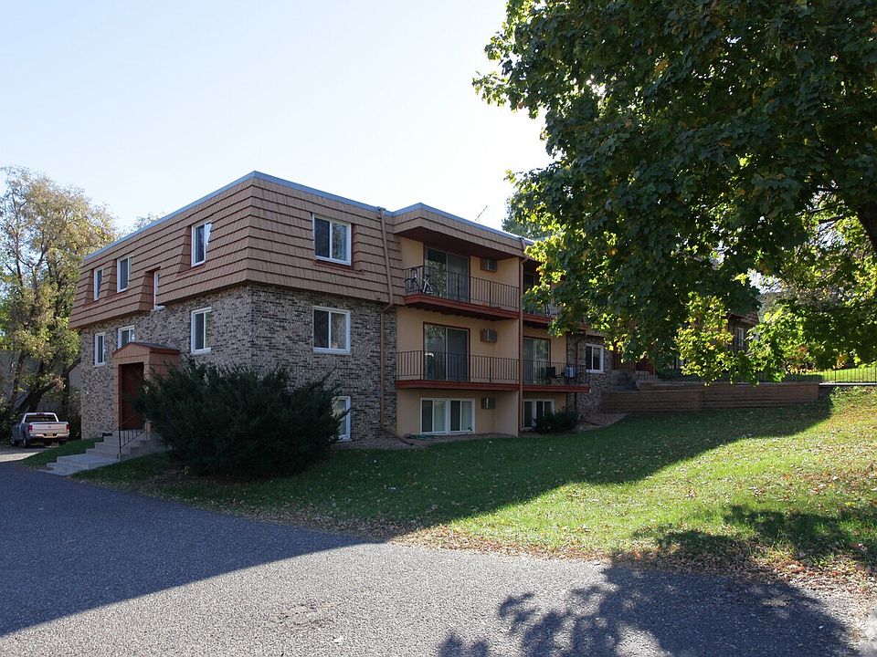 1st image of 1325 Jersey Ave S #403