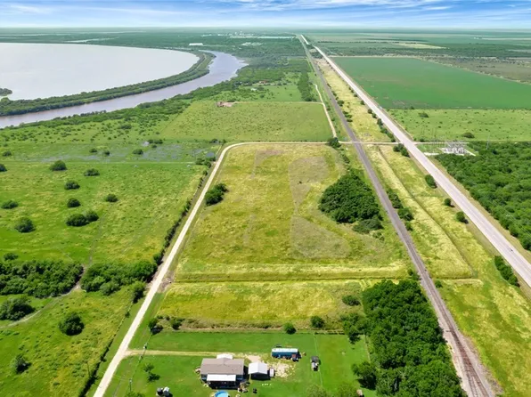 0 Dryer Rd, Pt Lavaca, TX 77979