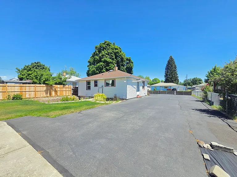 5621 N Hemlock St — Photo 31