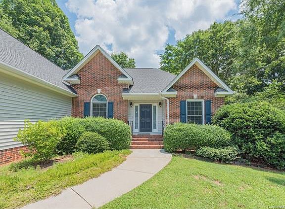 2nd image of 1834 Timberlake Dr