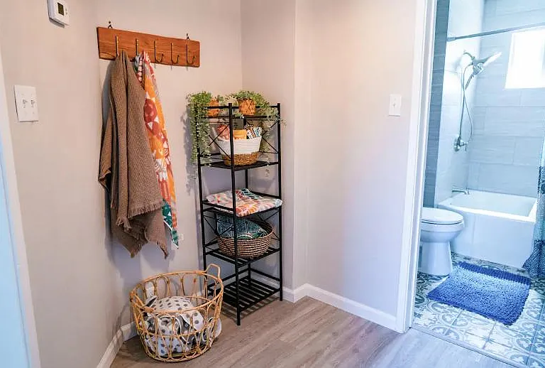 1021 Bracken Ave — Photo 12