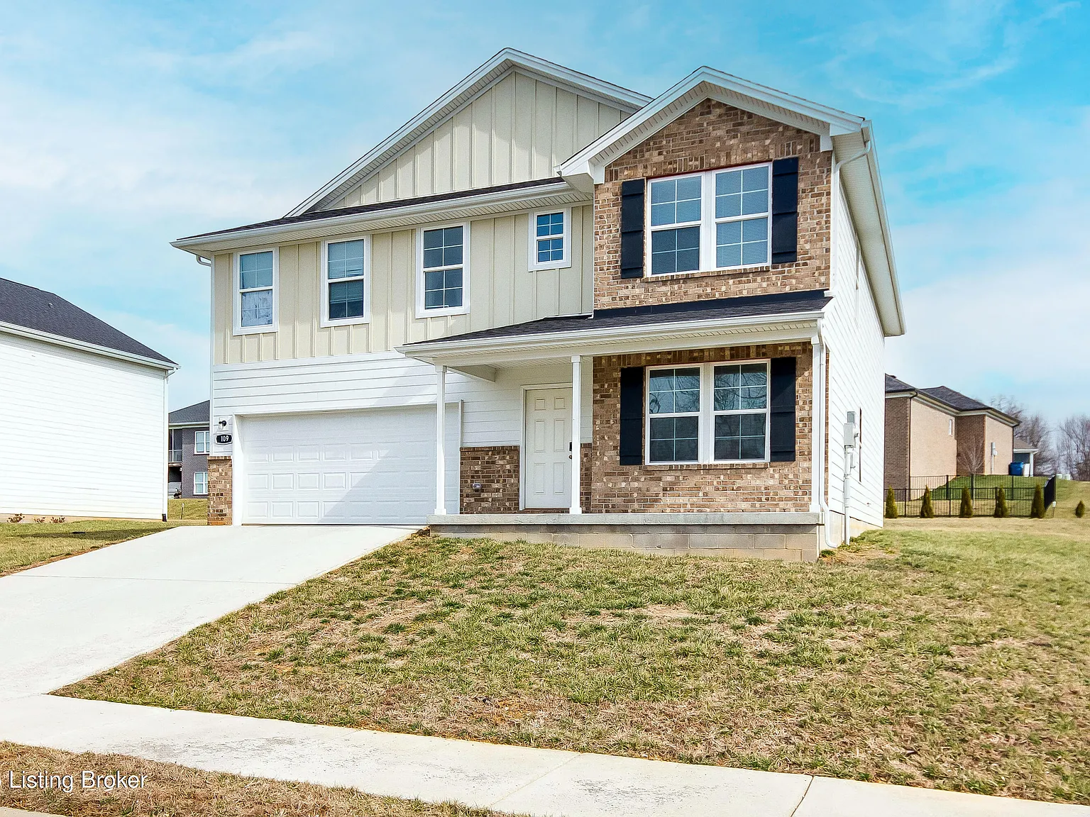 5 bed, 2.5 bath, 2653 sqft, $2,490 — Photo 4